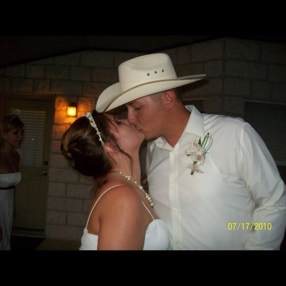 💜Meet your seller y'all!💜 - Picture 4 of 4