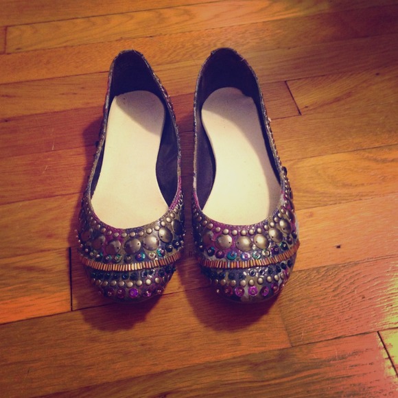 Gorgeous beaded purple flats