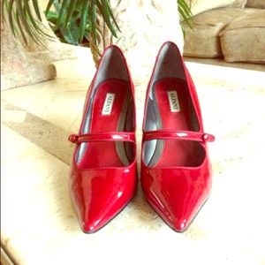 ❌SOLD❌🎉Host Pick🎉RED ALFANI PUMPS