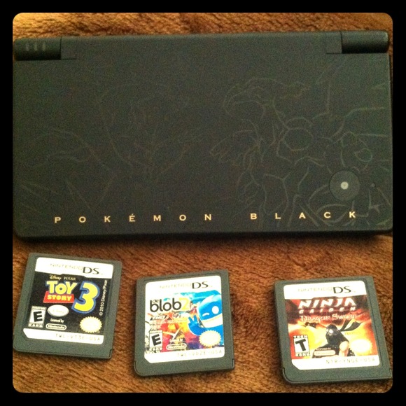 Pokemon Black DSi with games