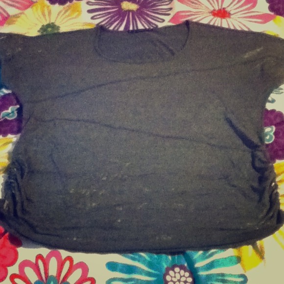 Grey and shiny Maurice's t-shirt