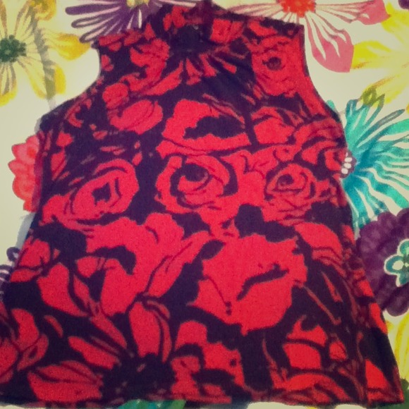 Floral tank top .