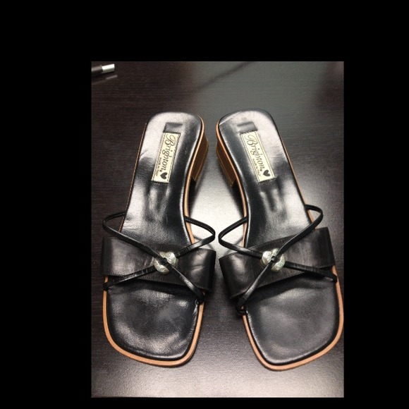 SOLDBrighton Women's Black leather sandals 8.5