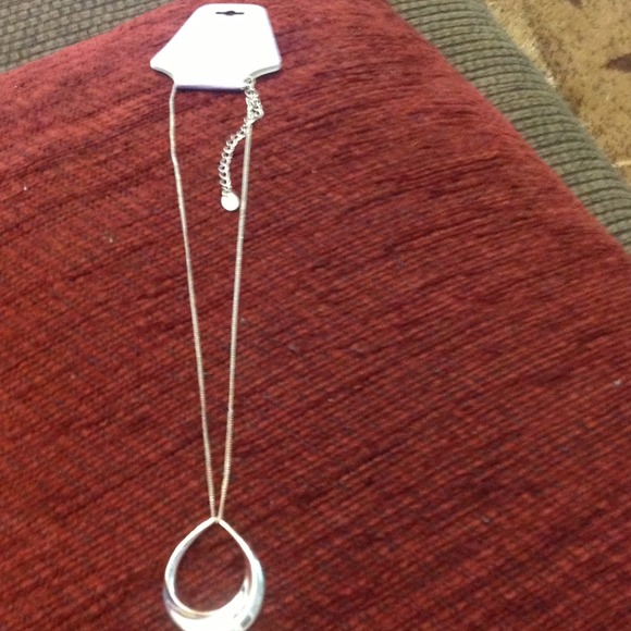 Necklace - Picture 2 of 4