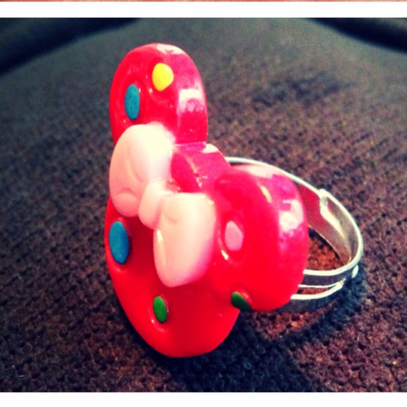 Buy 2 Get 3 FREE! Minnie Mouse ring - Picture 2 of 4