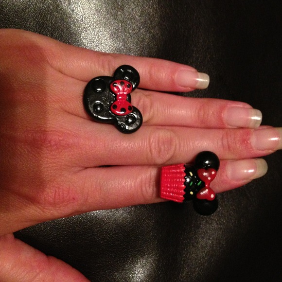 Buy 2 Get 3 FREE! Minnie Mouse ring - Picture 4 of 4