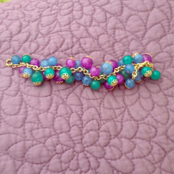 Colorful beaded bracelet. Vintage.