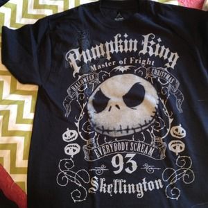 NWOT pumpkin Jack shirt. Men's size L