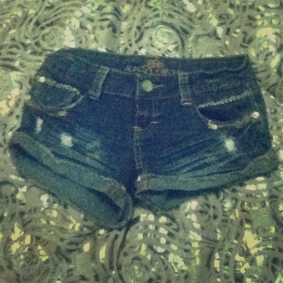 Denim shorts. <3