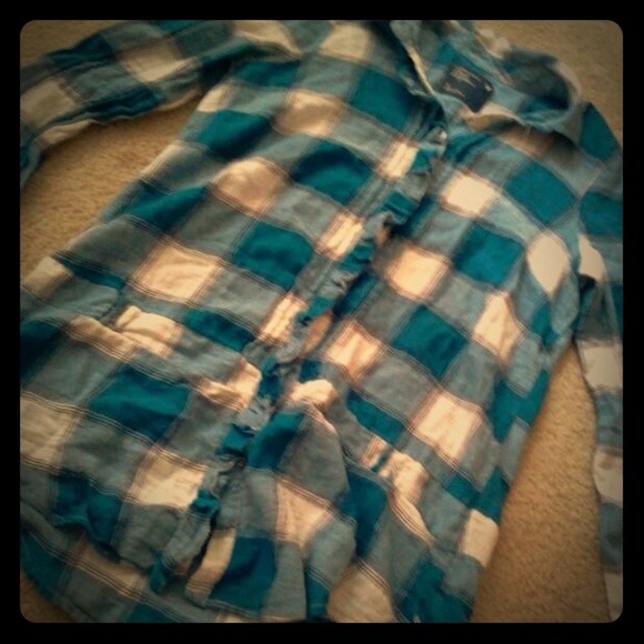 American Eagle Button Down
