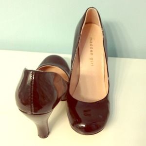 Madden girl black patent leather pumps! Super cute