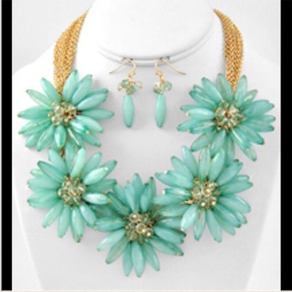 Jeweled Turquoise Flower Necklace- Make an offer!
