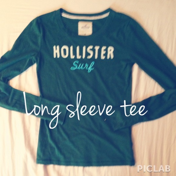 ✨Long Sleeve Hollister Tee✨