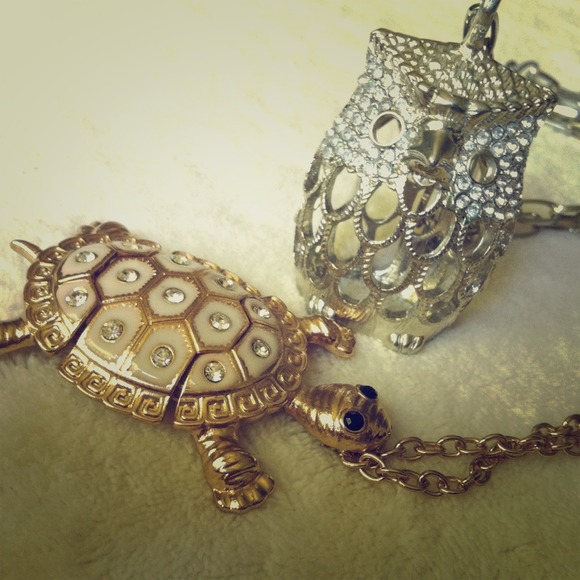 Forever 21 Jewelry - SOLD In Bundle!! Forever 21 Necklace Bundle
