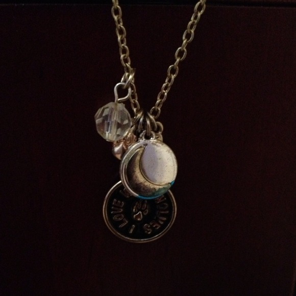 "I love werewolves" necklace