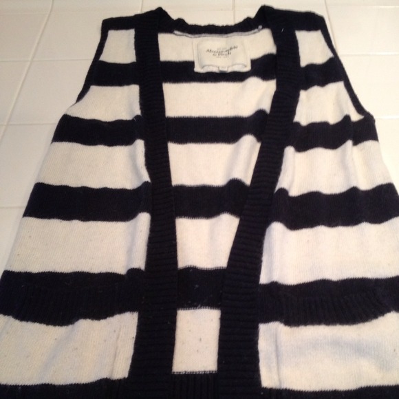 Striped Abercrombie cardigan!