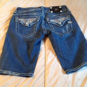 Miss me bermuda traded w/ txkathy