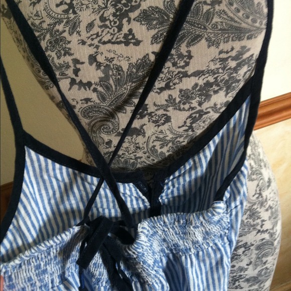 Romper - Picture 3 of 4