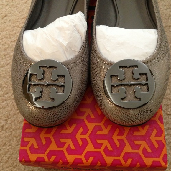 ❌Sold❌🎀HOST PICK🎀Tory burch ballet flats - Picture 2 of 4