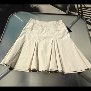 NWT khaki Jones New York skirt