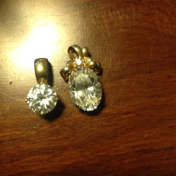 14k Gold Dominique. ,