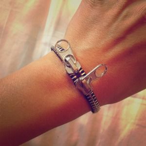 Adjustable real working zipper bracelet