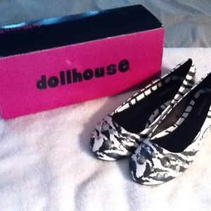 Zebra flats with silver sequins