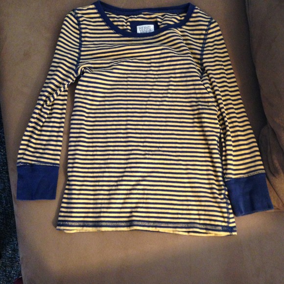 Navy striped 3/4 top