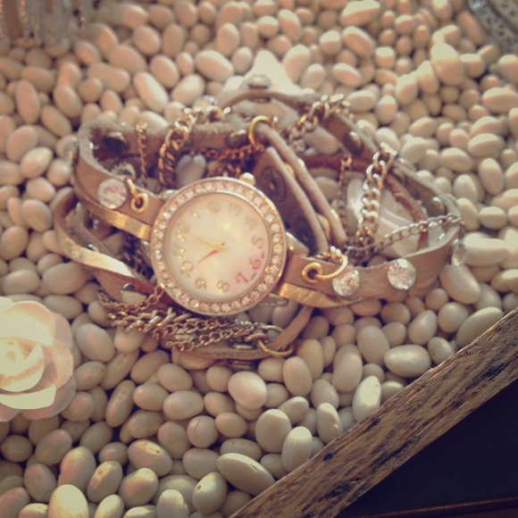 Jewelry - ⛔ON HOLD⛔ Statement Bracelet Watch