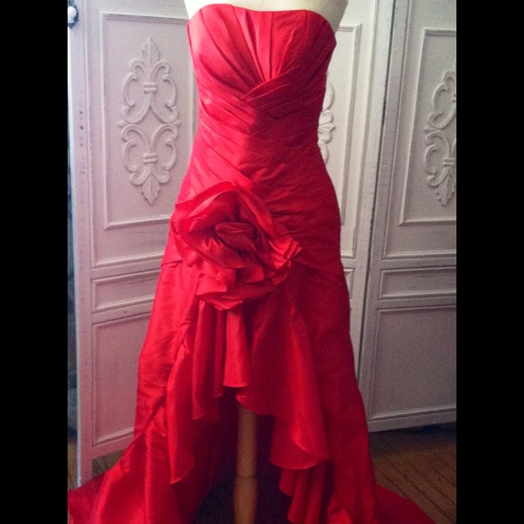 ❤HOST PICK❤Red Pretty Woman trumpet taffeta dress - Picture 2 of 4