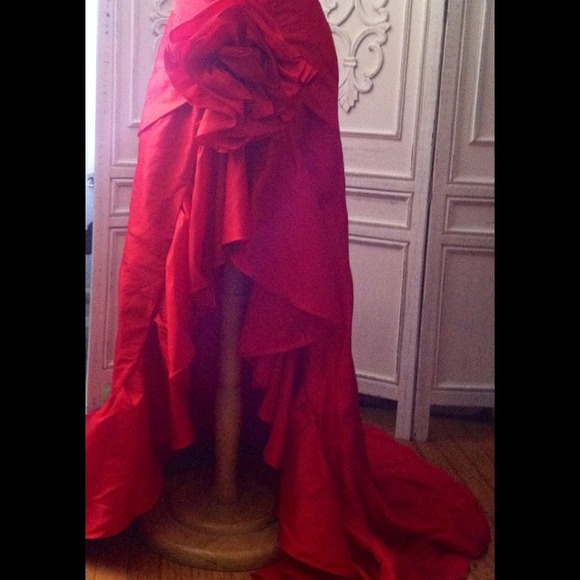 ❤HOST PICK❤Red Pretty Woman trumpet taffeta dress - Picture 3 of 4