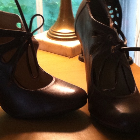 *Gifted @jmm9378 Miss Me Brown Bootie High Heels - Picture 3 of 4