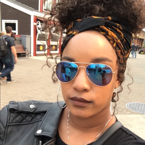 🎀Meet the seller!🎀 - Picture 4 of 4