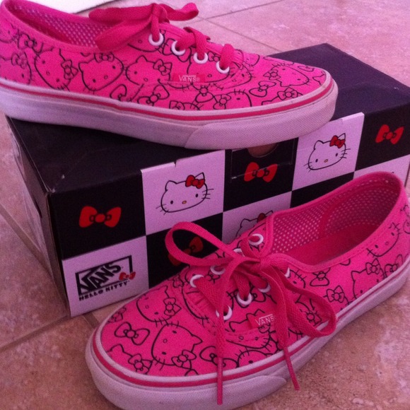 Hello Kitty Vans
