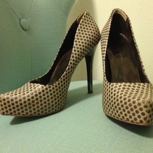 Jessica Simpson heels