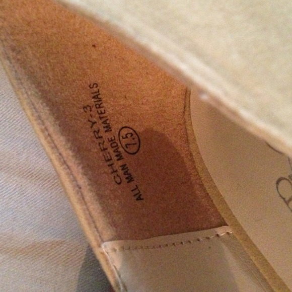 Nude Pump - Picture 3 of 4