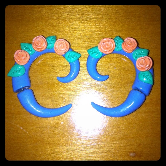 Rose Fake Gauges
