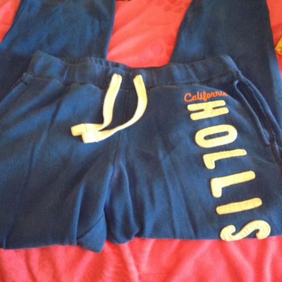 Hollister small sweats