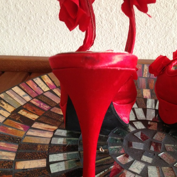 👠Hot Red Heels. - Picture 4 of 4