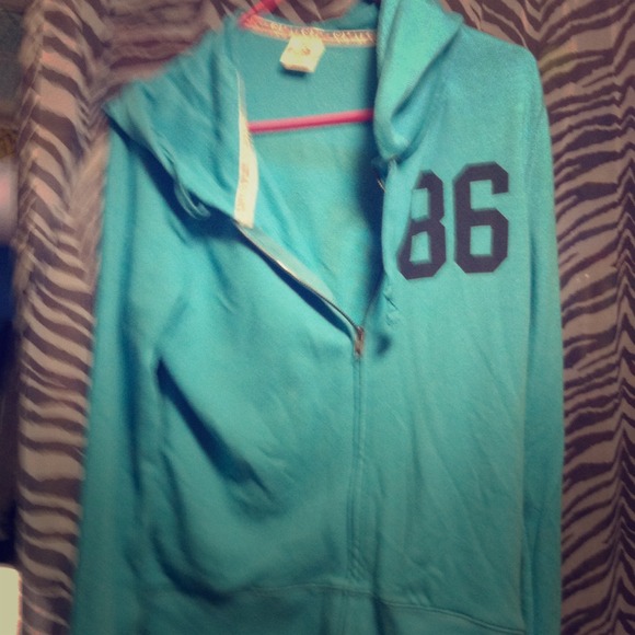 Comfy Victoria's Secret Sweatshirt