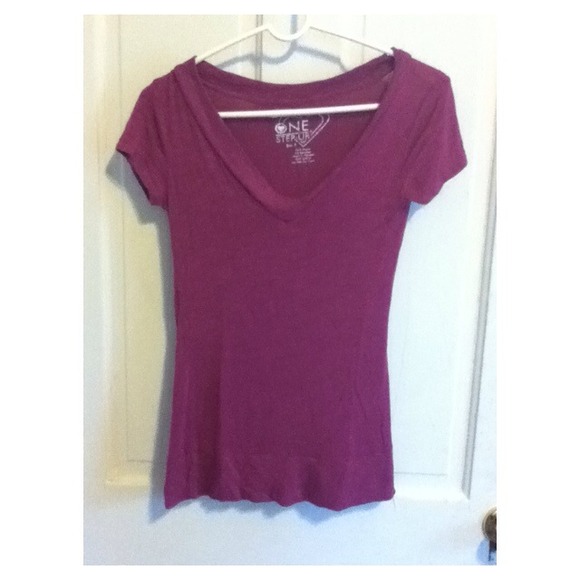 Purple-ish pink top