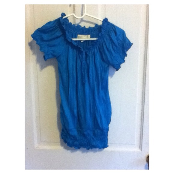 Blue pull string top