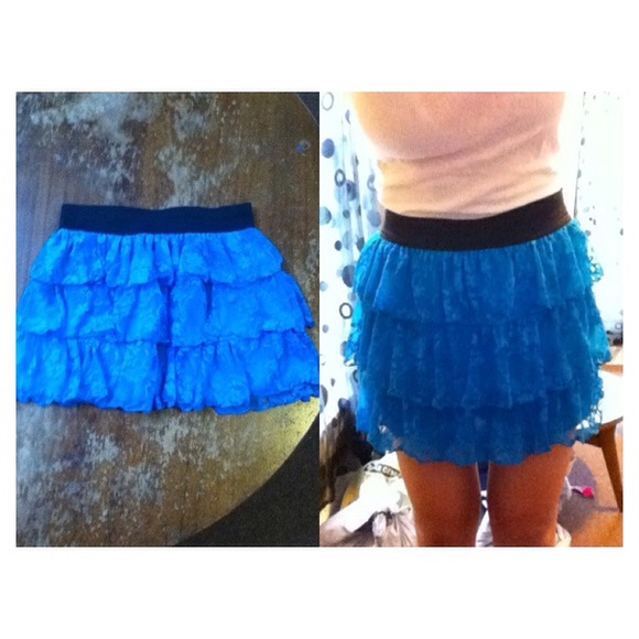 Blue tiered skirt