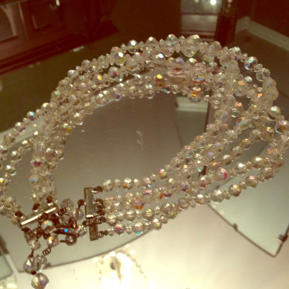 🌟Antique cut crystal three strands!!!! Amaze😃 - Picture 1 of 4