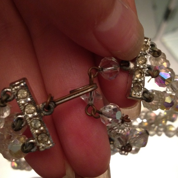 🌟Antique cut crystal three strands!!!! Amaze😃 - Picture 2 of 4