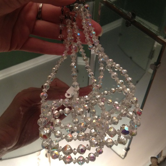 🌟Antique cut crystal three strands!!!! Amaze😃 - Picture 4 of 4