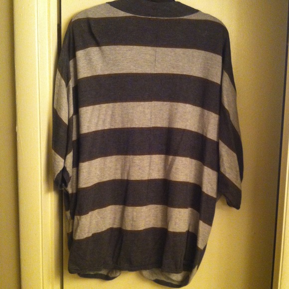 Sweater - Picture 2 of 2