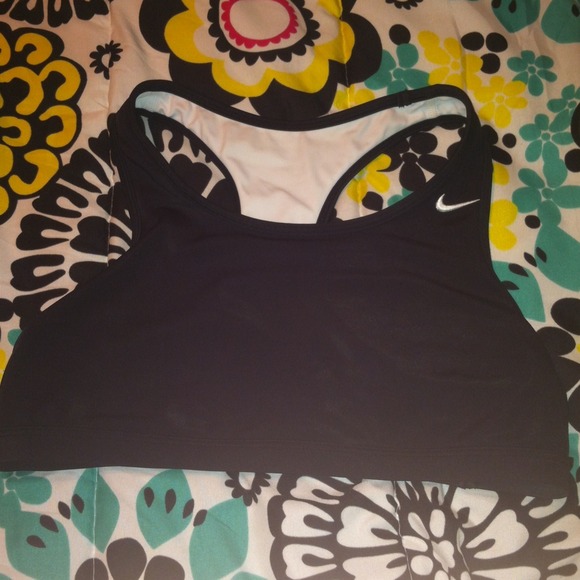 Black and white reversible NIKE sports bra