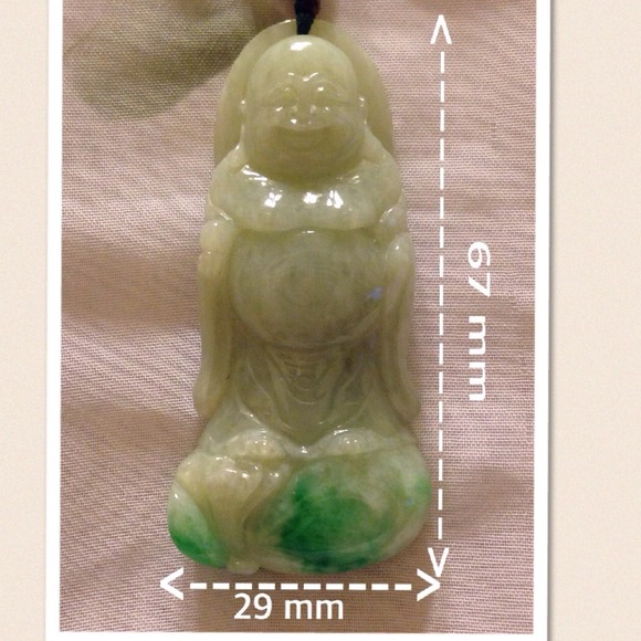 🌹This a smiling  and lucky Buddha is real jade🌹