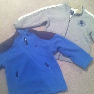 🐬 2 Gap kids Sweater🐬